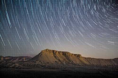 体育日报：C罗梅开二度闪耀亚冠